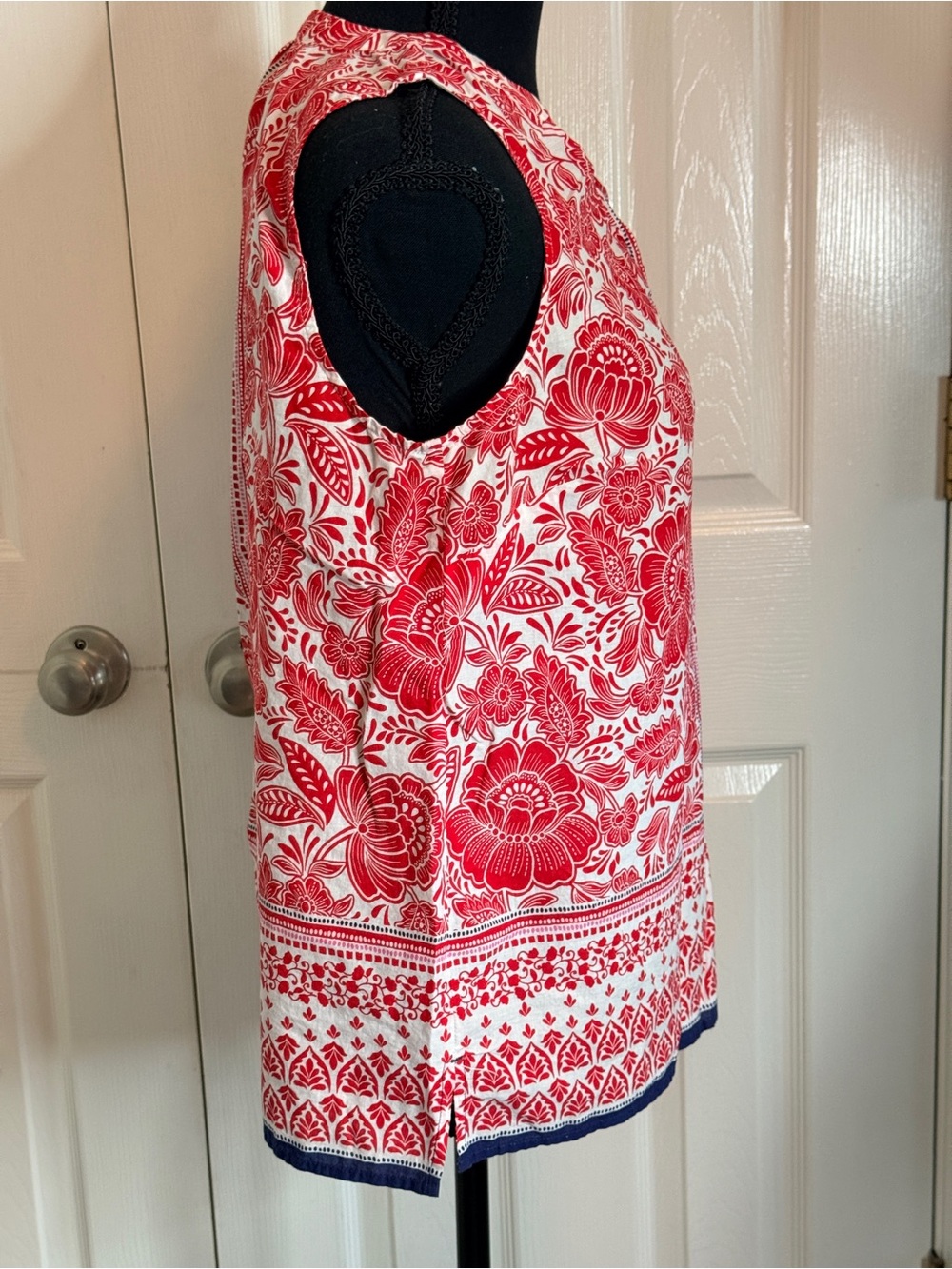 Talbots Red White Floral Block Print Sleeveless Blouse 4th of July Small EUC - Picture 4 of 9